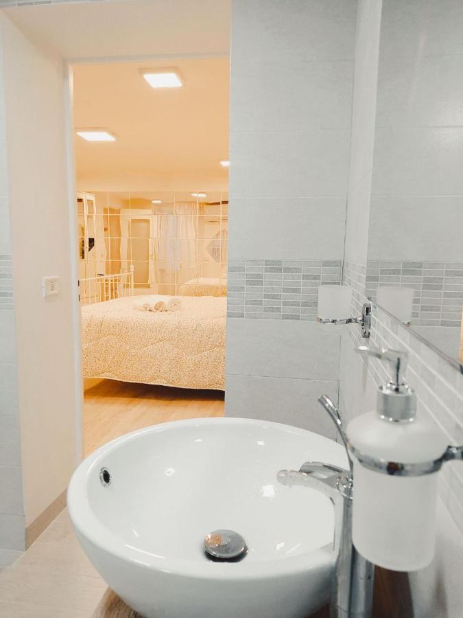 Апартаменты Interno25 Таранто Экстерьер фото